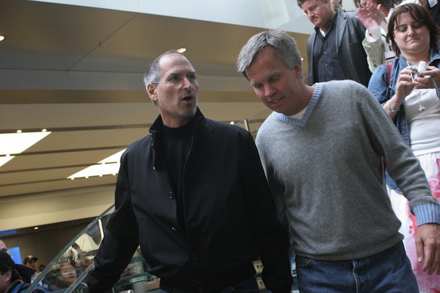 photo of Ron Johnson wants to sprinkle Apple Store magic at e-retailer Nasty Gal image