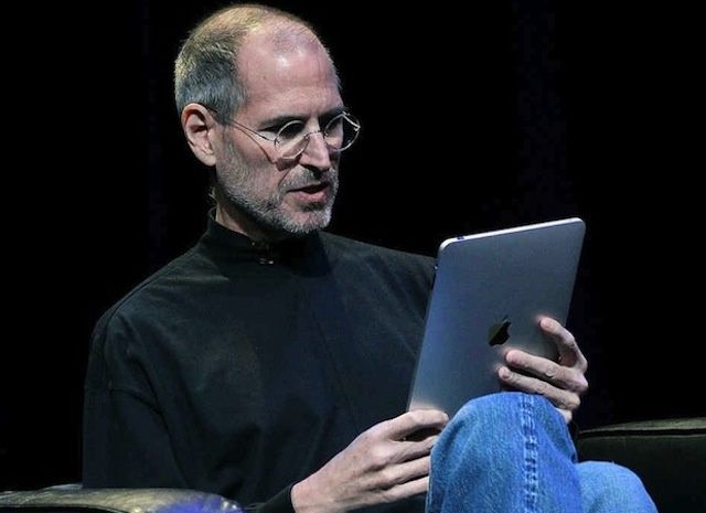 photo of Steve Jobs called Sports Illustrated‘s 2009 iPad demo ‘stupid’ image