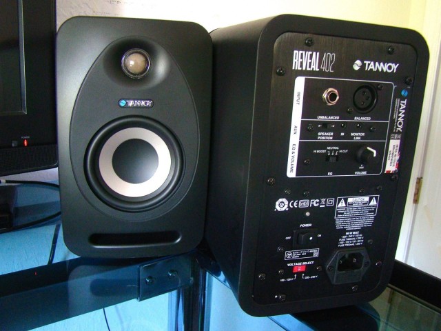 photo of Ultra-compact studio monitors deliver huge sound image