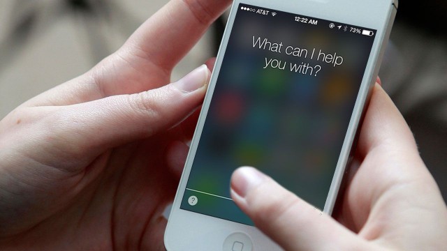 photo of Siri uses sick rhyming skills to dis Cortana image