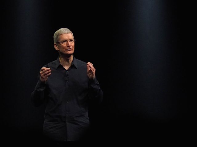 photo of Tim Cook’s ‘proud to be gay’ essay is important, historic and brave image