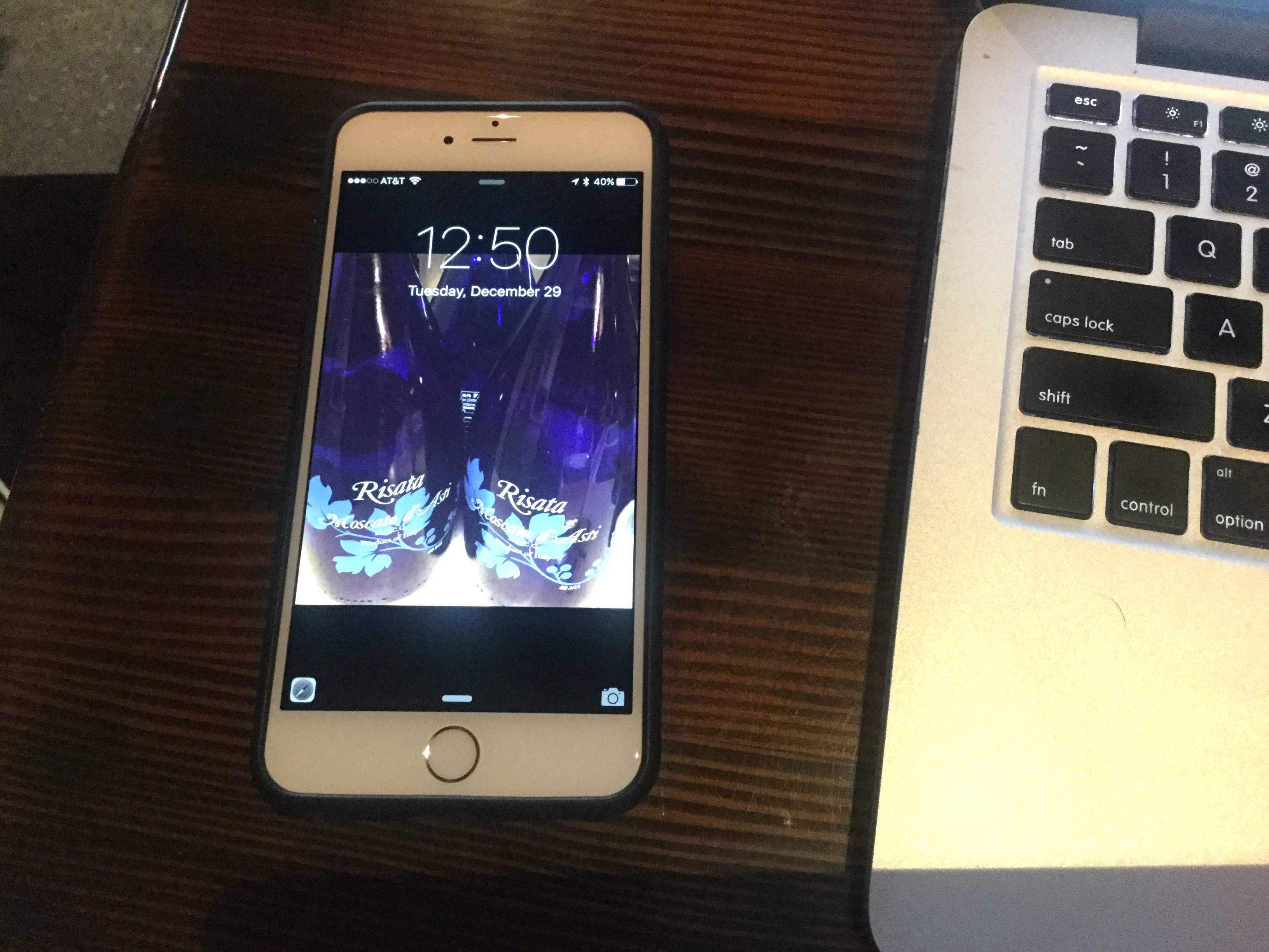 How to keep iPhone from ruining your square lock-screen photos | Cult of Mac3264 x 2448