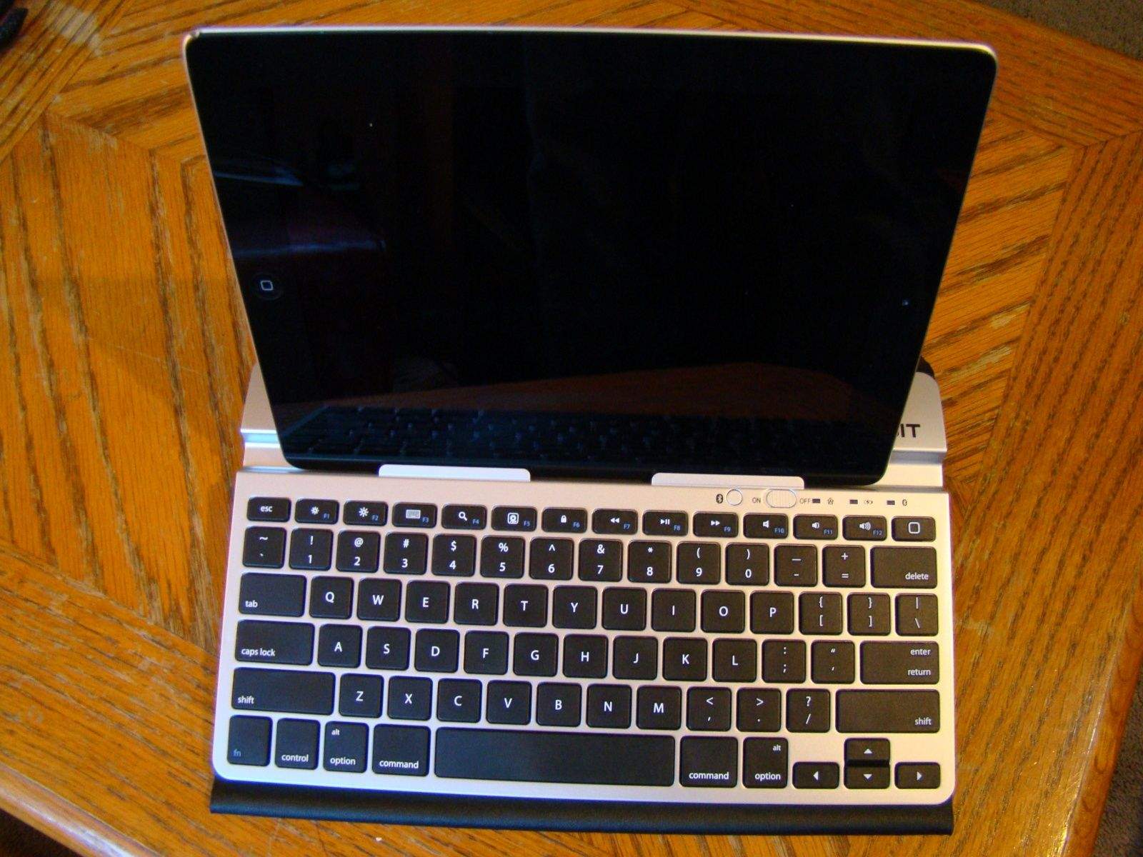 make keyboard big ipad