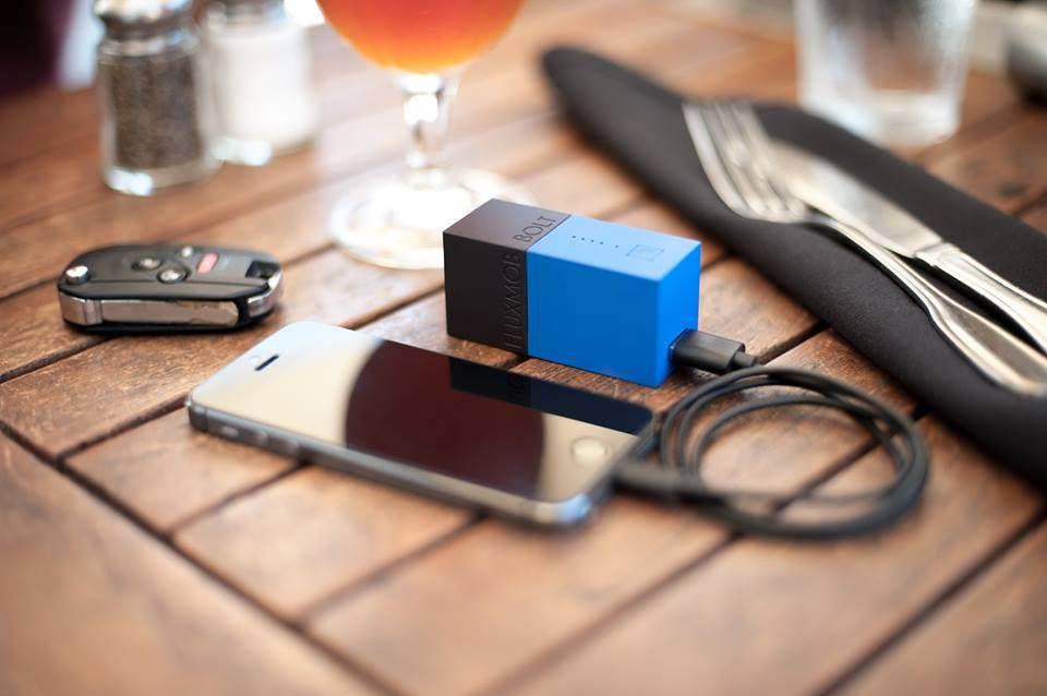 Tiny BOLT Is A Charger And Backup Battery In One