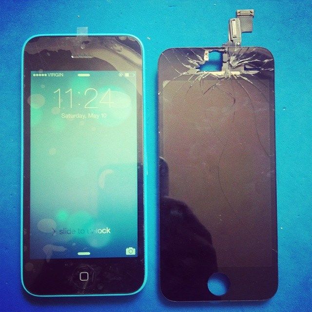 Cracked iPhone 5C, via GewTV on Flickr.