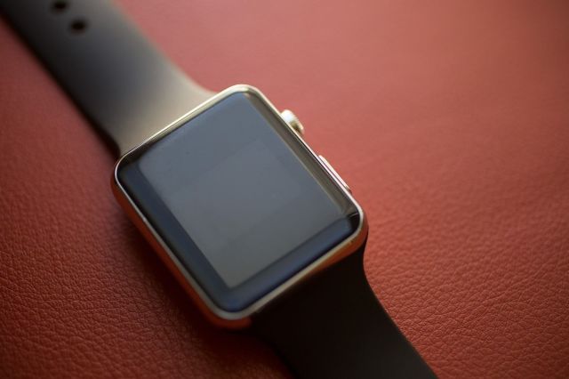 Even a fake Apple Watch feels  fashionable. Imagine what the real thing will be like. Photo: Jim Merithew/Cult of Mac