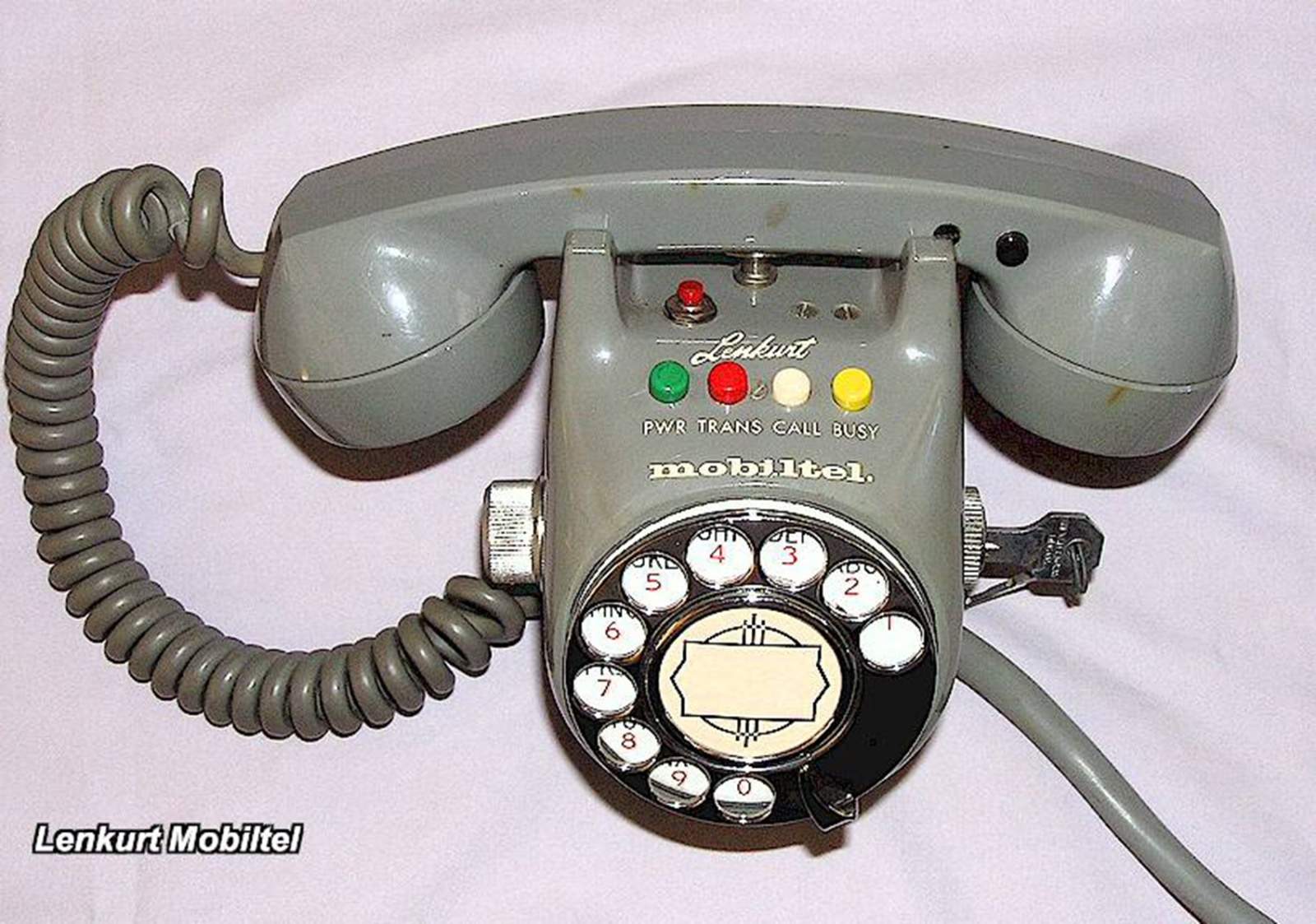 Самый старый телефон в мире