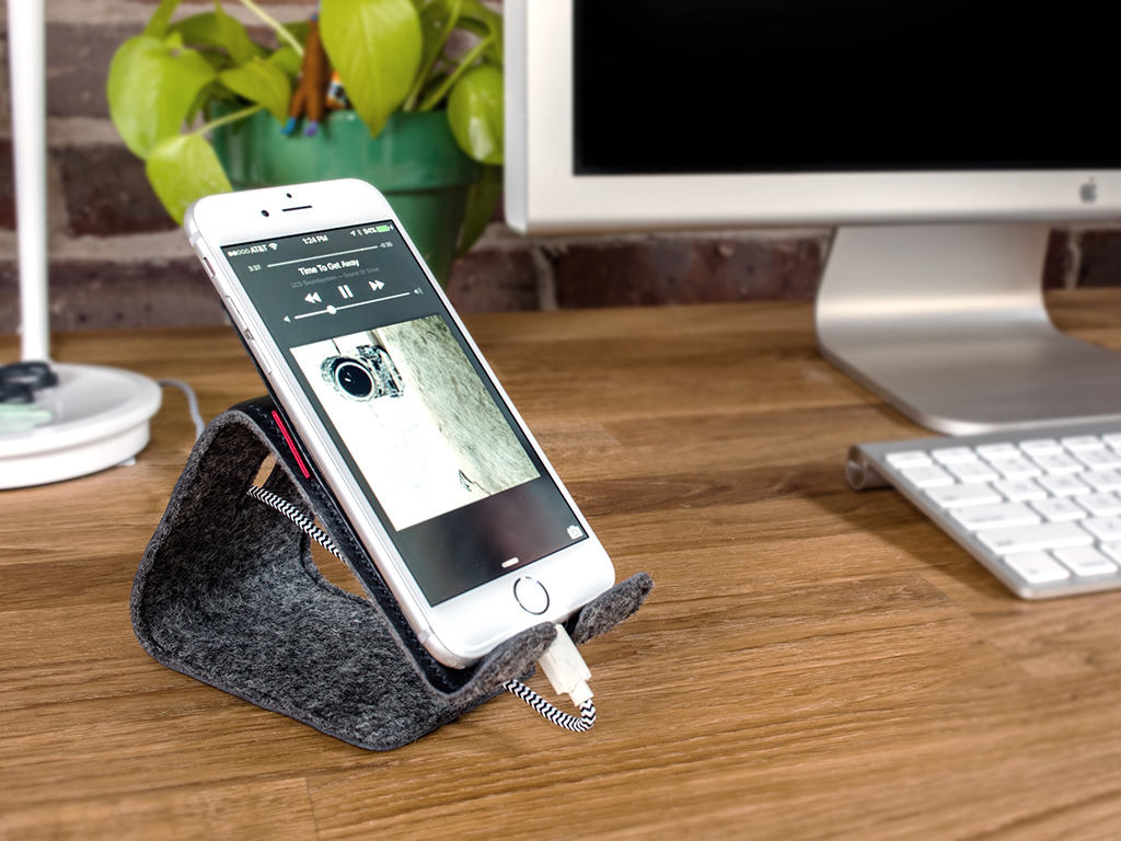 Meet Stanley, a soft little leather stand for your iPhone.
