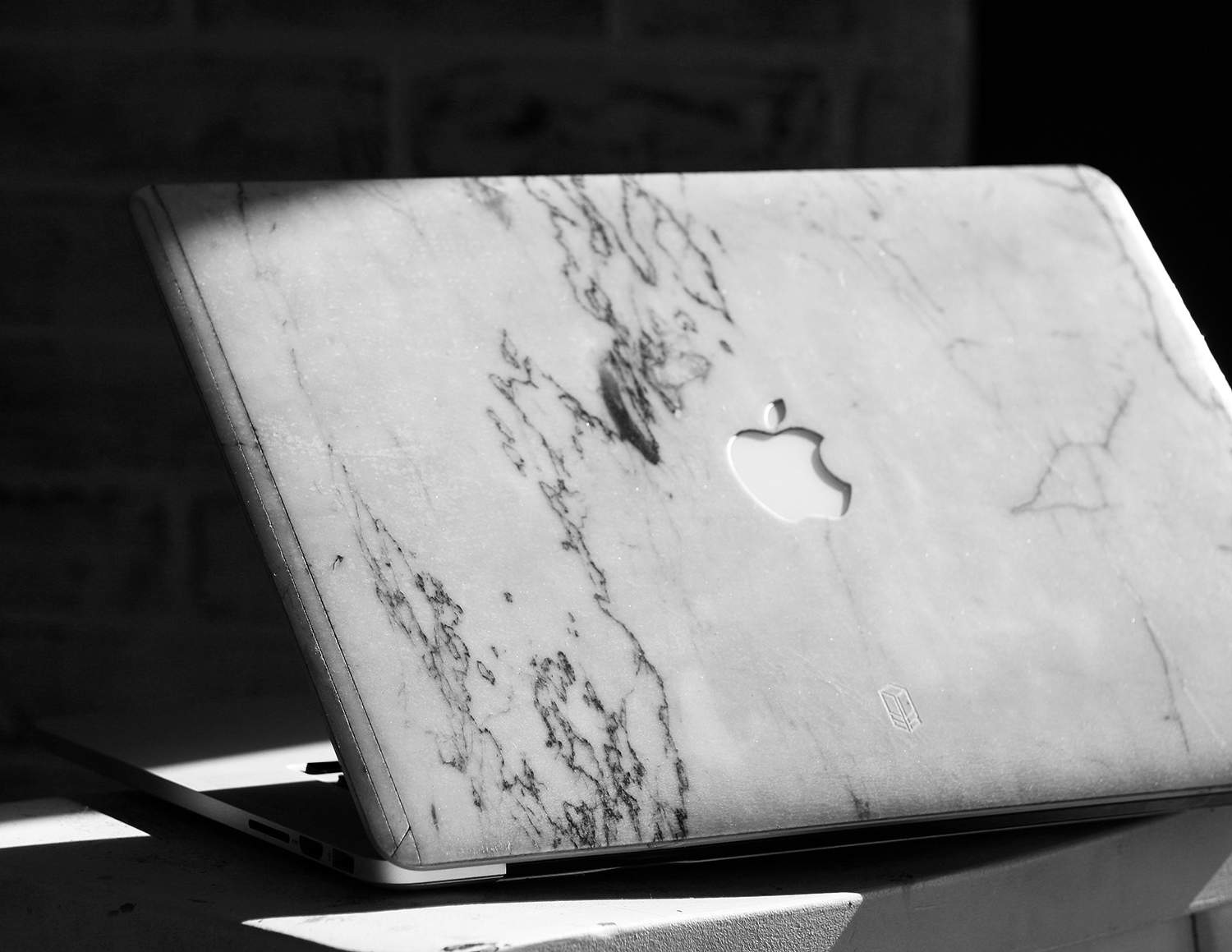 Marble MacBook case makes laptop a stone-cold knockout1500 x 1159