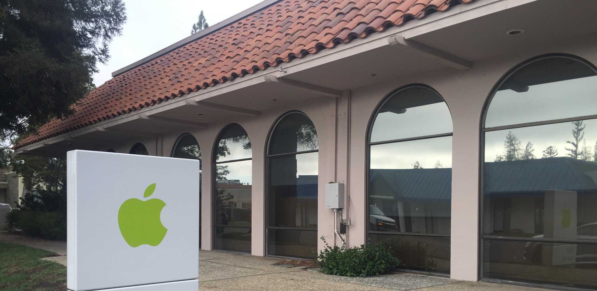 Thieves smashed a window to break into this Apple building.