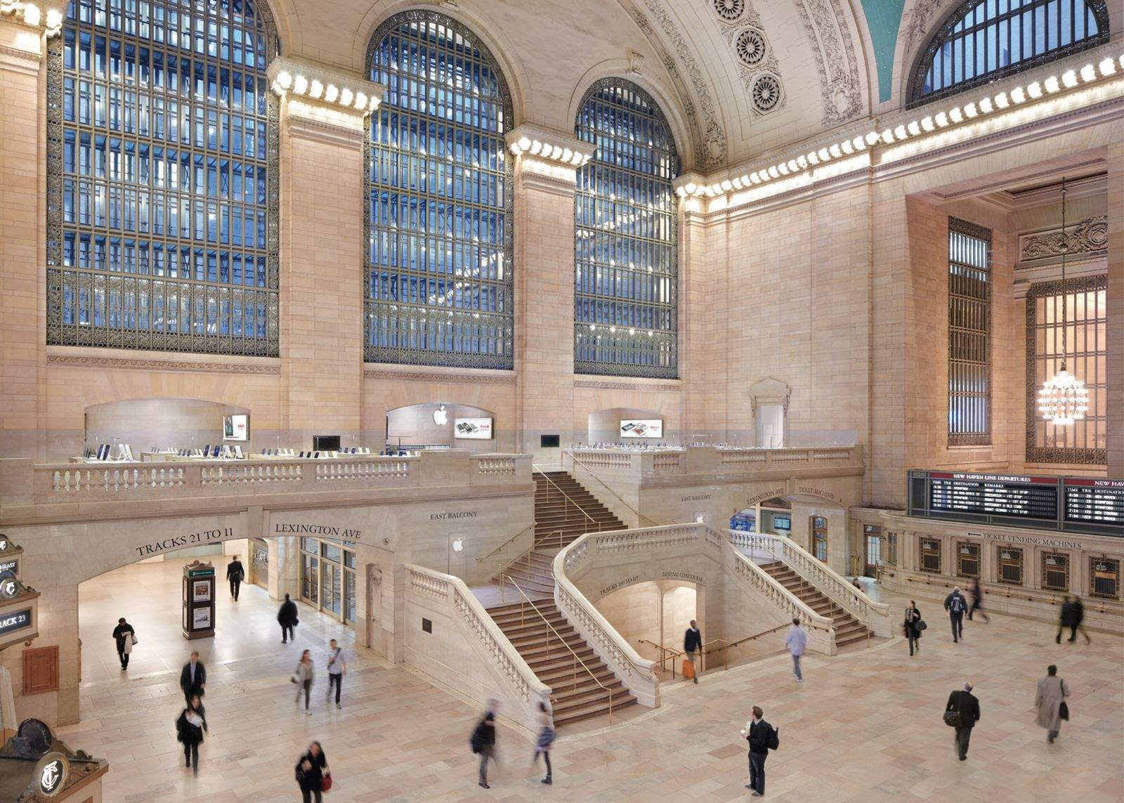 Today in Apple history: Apple storms New York's Grand Central Terminal