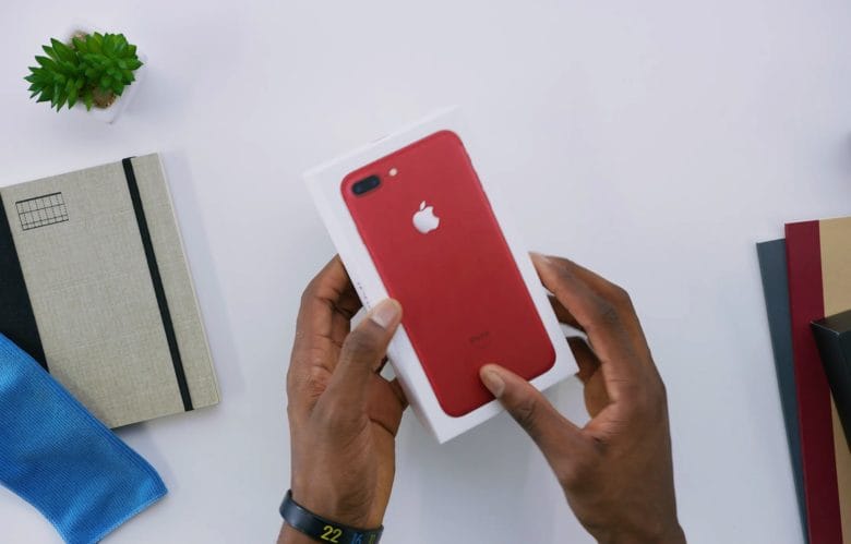YouTuber gets hands-on with new (RED) iPhone 7 Plus - Cult of Mac YouTuber gets hands-on with new (RED) iPhone 7 PlusDevelopers create a touchscreen MacBook for just $1Apple adds new alert when your iPhone battery is failingSee just how awesome Apple Pencil can be in NotesiPhone music app comes up with endless, catchy song ideasApple will give shareholders $100 billion thanks to TrumpThese courses will make you a master of digital marketing [Deals]How to collect vintage Macs and other computers for fun (and maybe profit)Twelve South first to put Apple Watch on your arm [Watch Store]Buy an iPhone X, get a gift card worth up to $300 [Deals & Steals]How to free up disk space in macOS High SierraApple proposes hybrid keyboard that’s also a trackpadThank you for subscribing - 웹