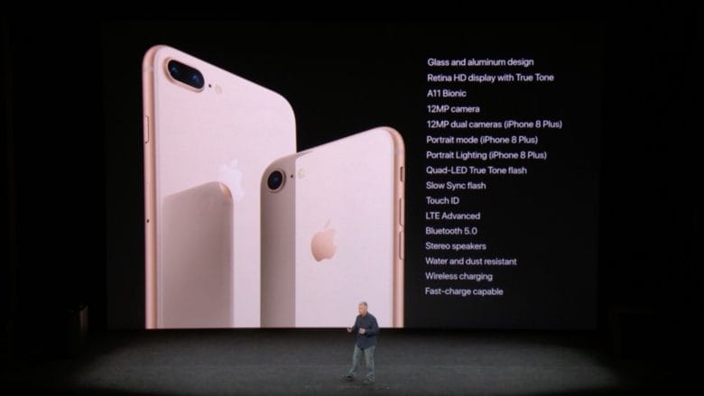 iPhone 8 beats iPhone X in early 