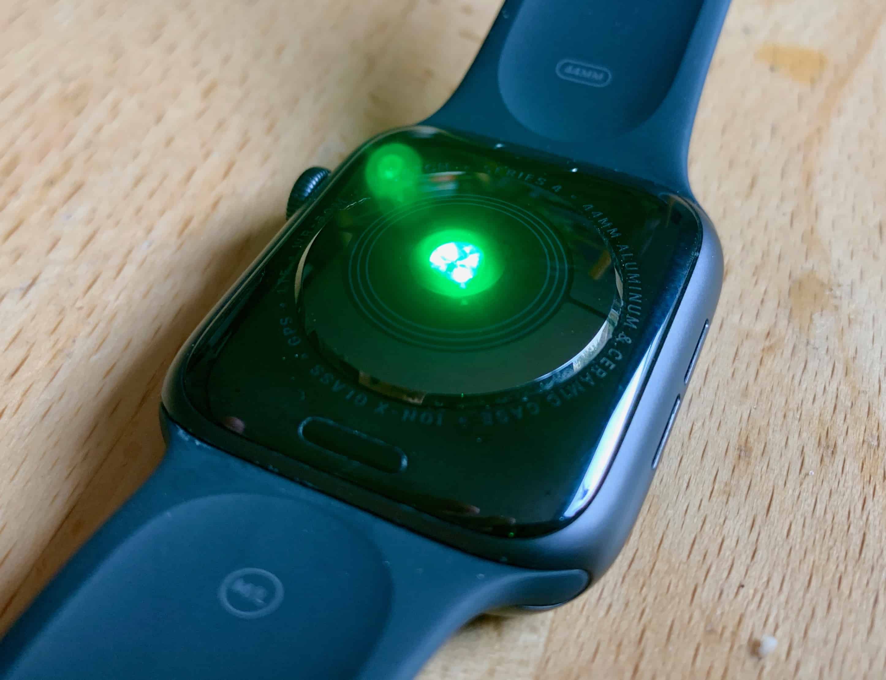 apple watch series 4 heart sensor