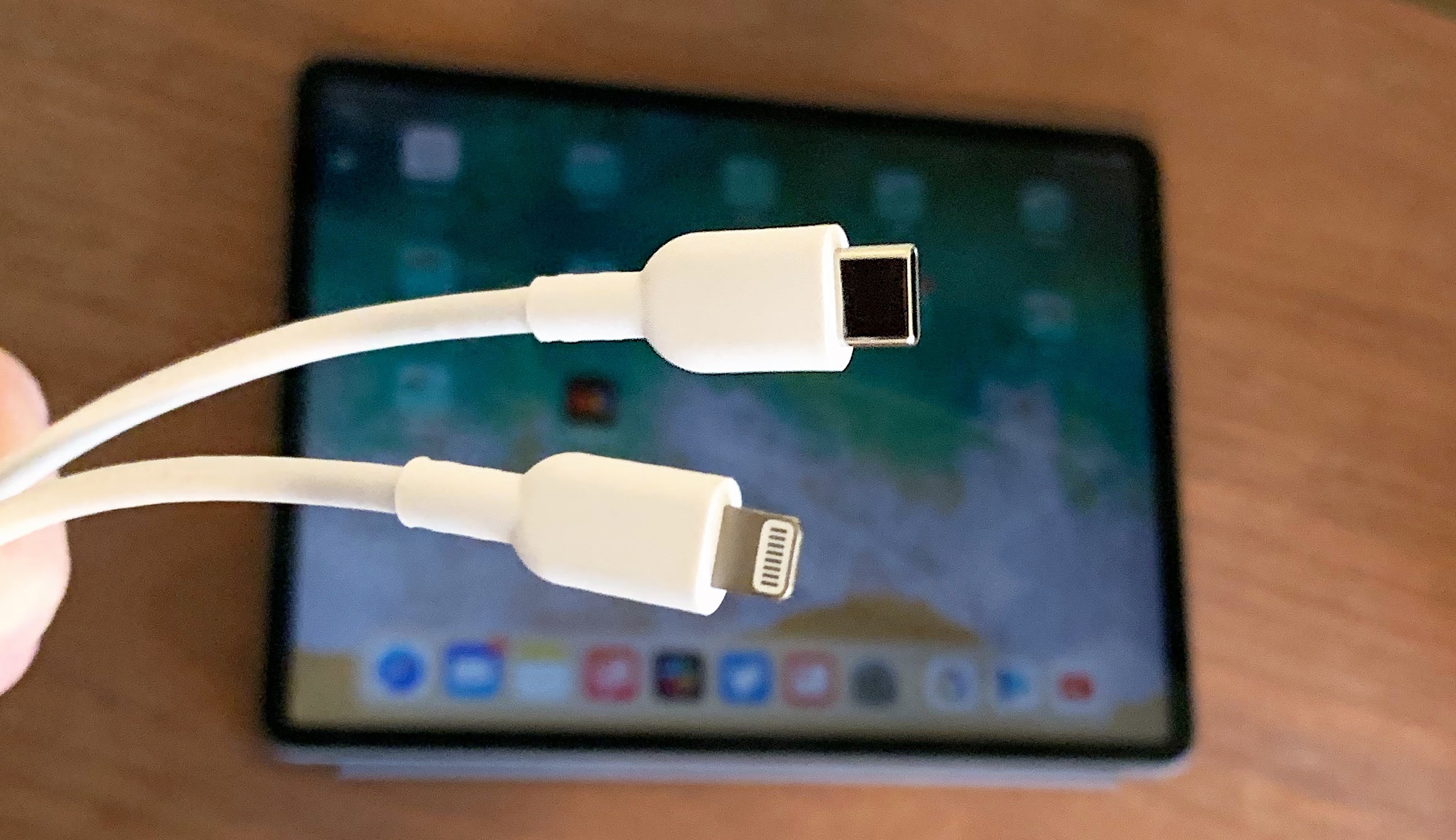 Anker Powerline II review: Cheap Lightning-to-USB-C cable beats Apple&#39;s