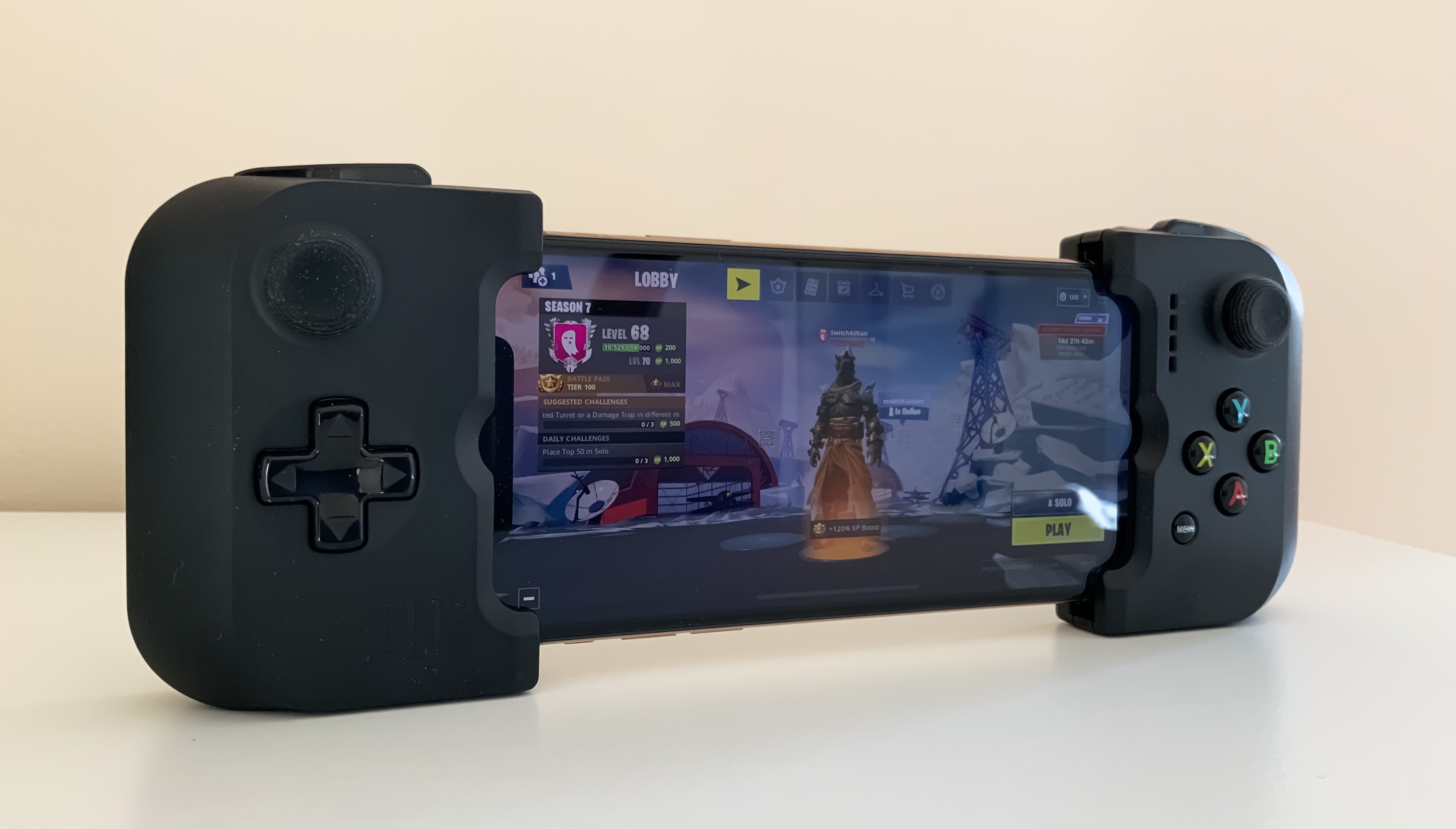 Fortnite with iPhone XS in Gamevice controller