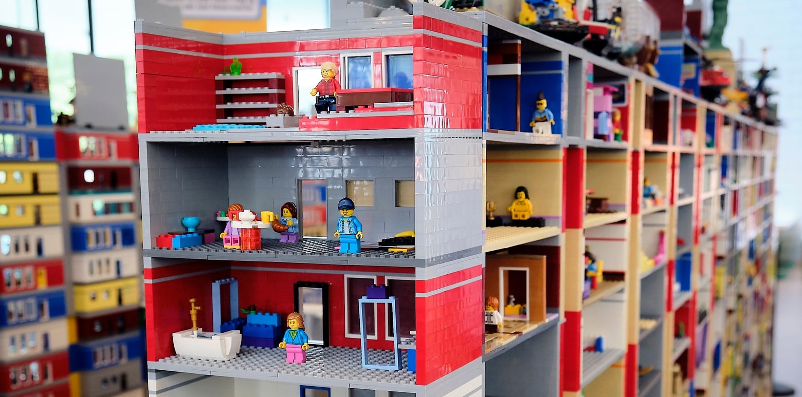 Lego Games Breaks Guinness World Record for World’s Largest Lego Brick Diorama
