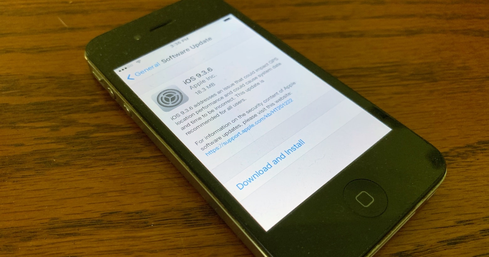 Iphone 4s And Older Models Get Fresh Ios Update Cult Of Mac
