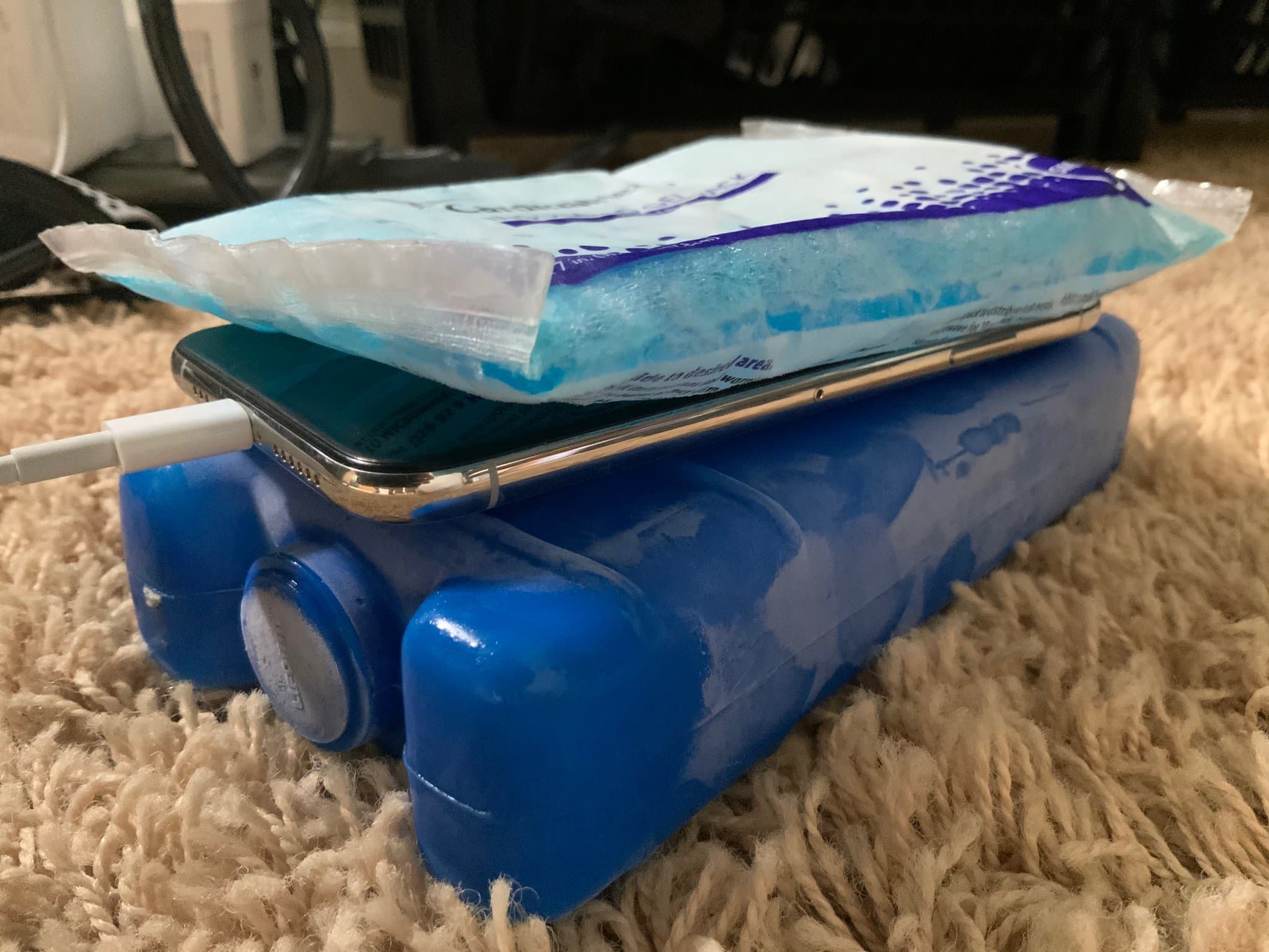 iPhone-ice-packs