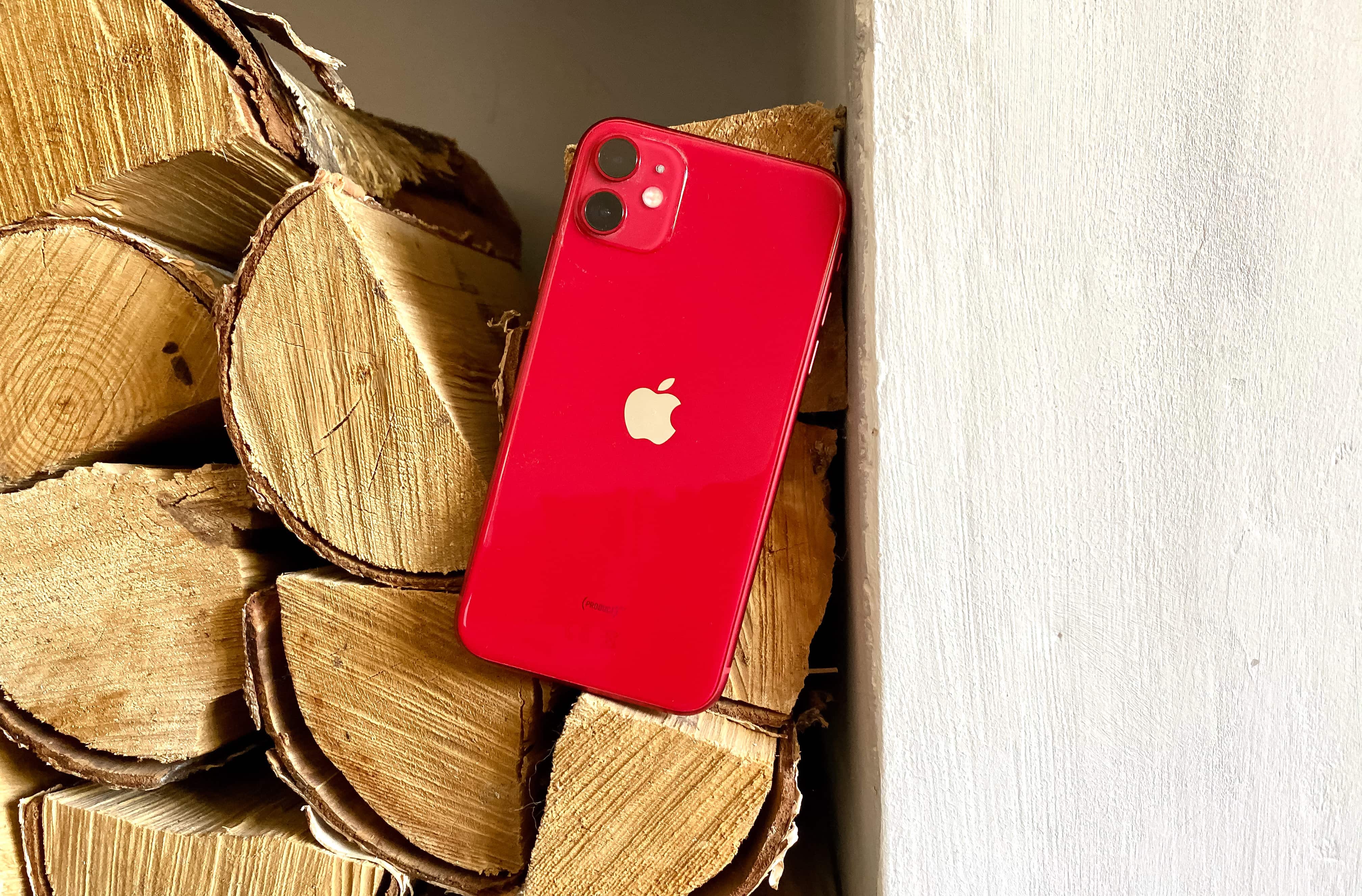 iPhone 11 hands on: Rockin' in red