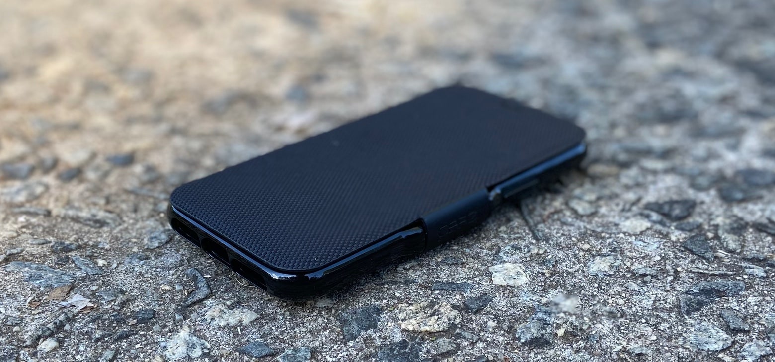 Gear4 slim cases protect an iPhone 11 from a 13-foot fall