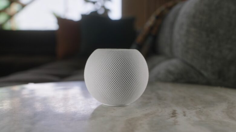 HomePod mini lives up to its name