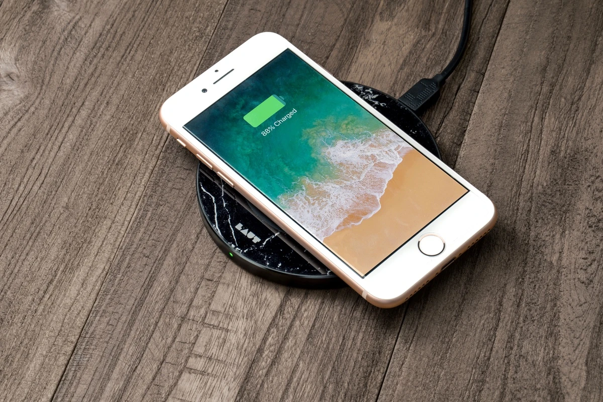 Laut Base wireless charger
