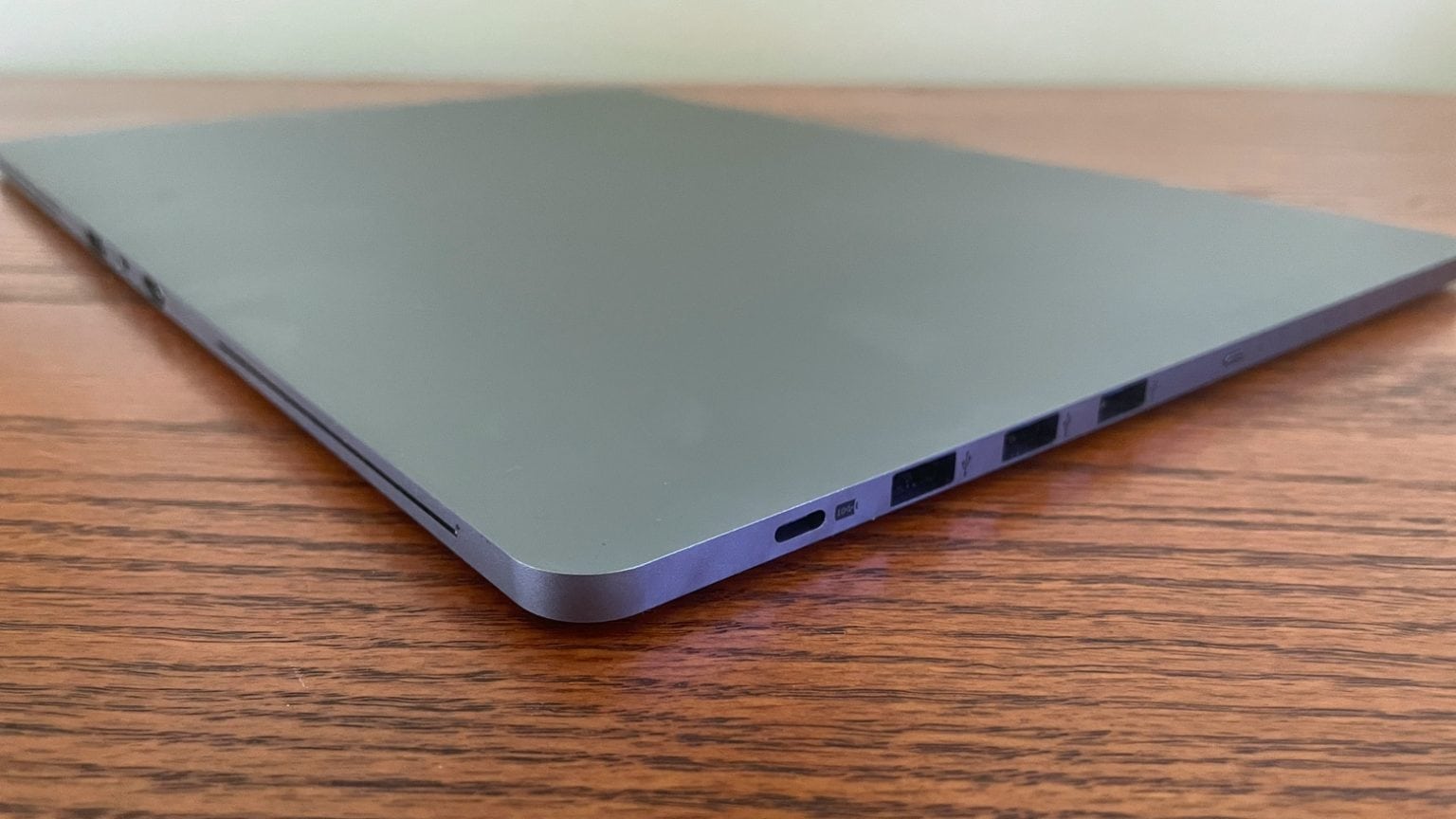 Linedock 16” review: 10-port USB hub, 2TB storage and 100Wh battery