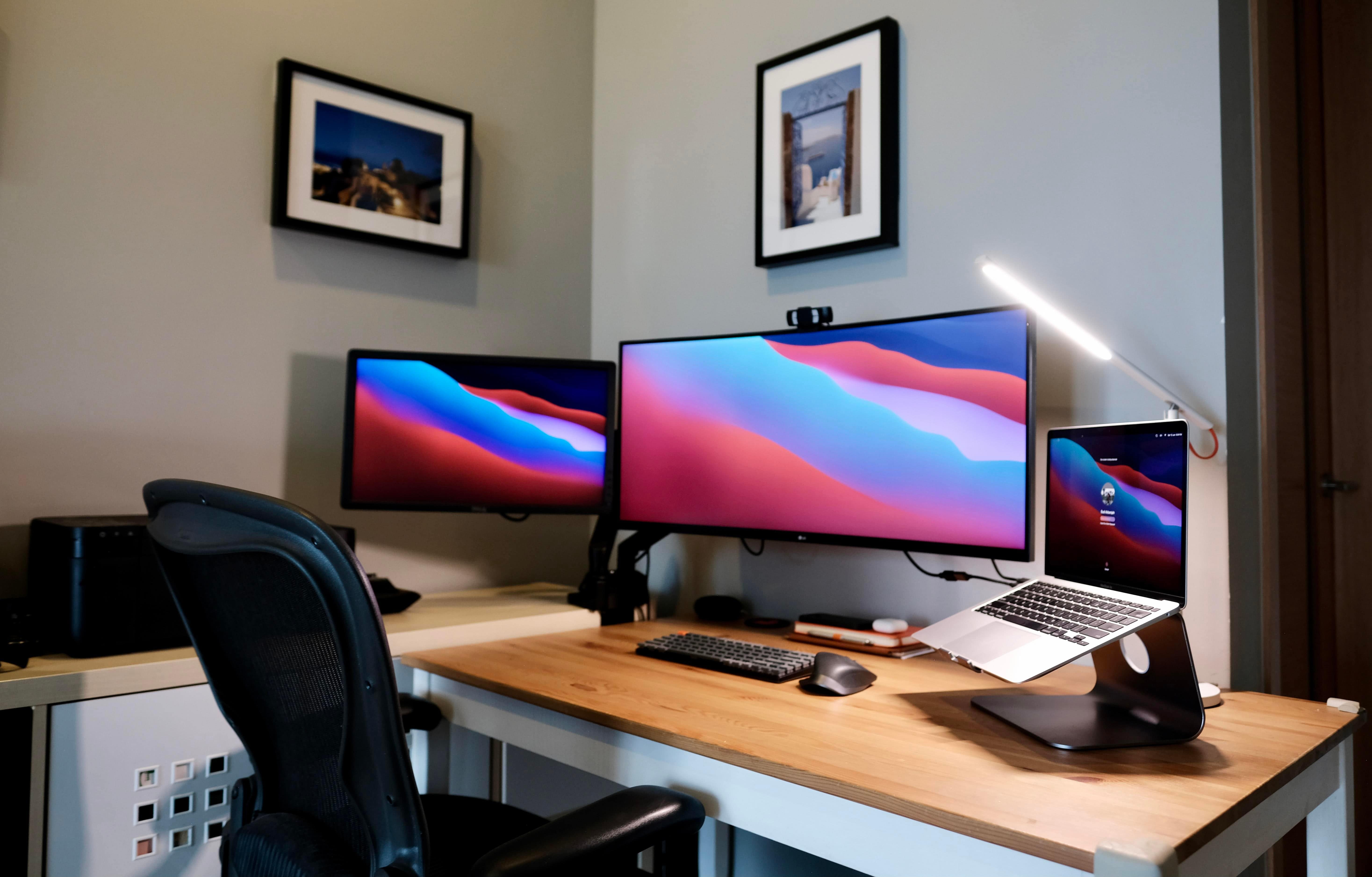 how to split screen on two monitors mac