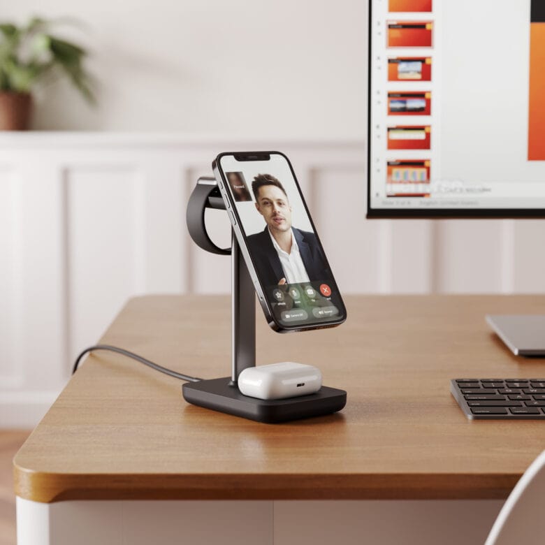 Journey 3-in-1 charging station giveaway: It allows hands-free functionality. Feel free to take a FaceTime call.